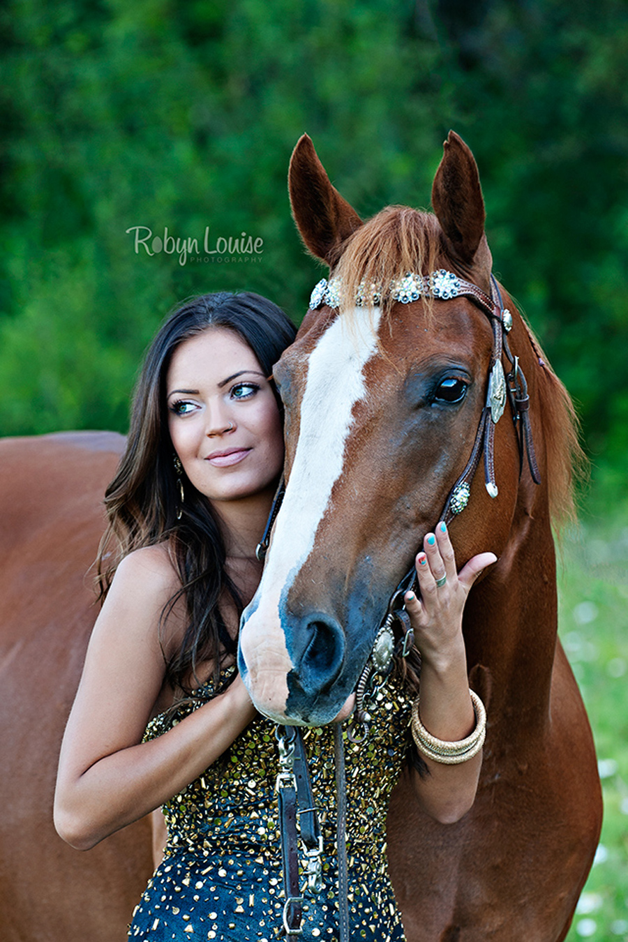 Quesnel Equine Photographer, Robyn Louise Photography captures the unique bond between horse and rider in her Beauty and Beloved sessions.