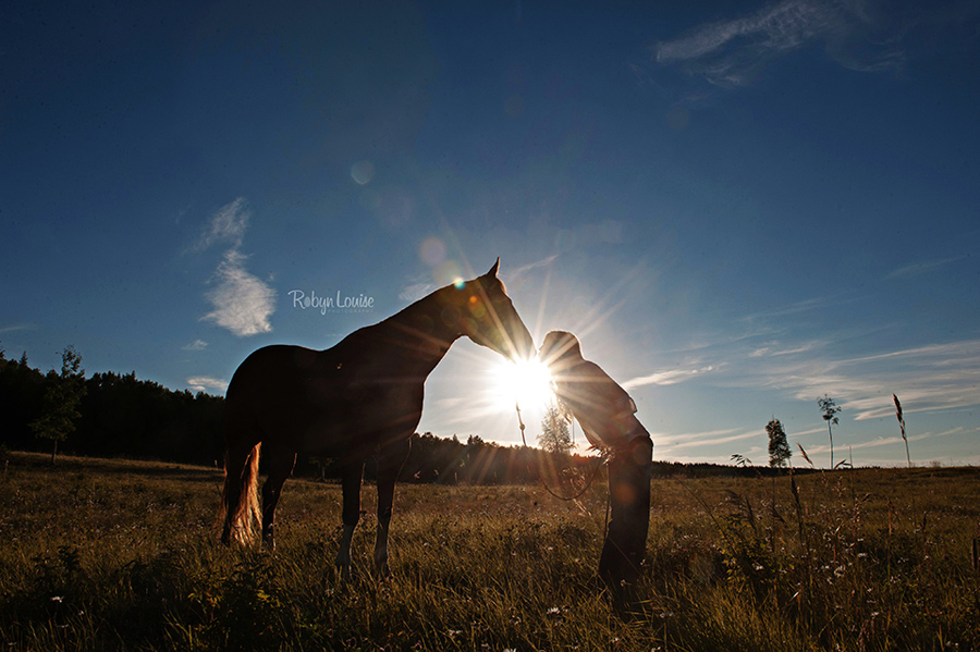 Kelsey and Gunner – Quesnel Equine Photographer Quesnel Equine Photographer, Robyn Louise Photography captures the unique bond between horse and rider in her Beauty and Beloved sessions.