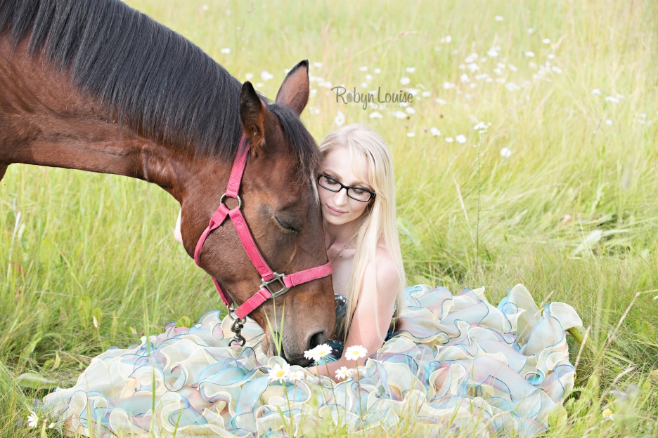 megan-and-horses-robyn-louise-photography0009