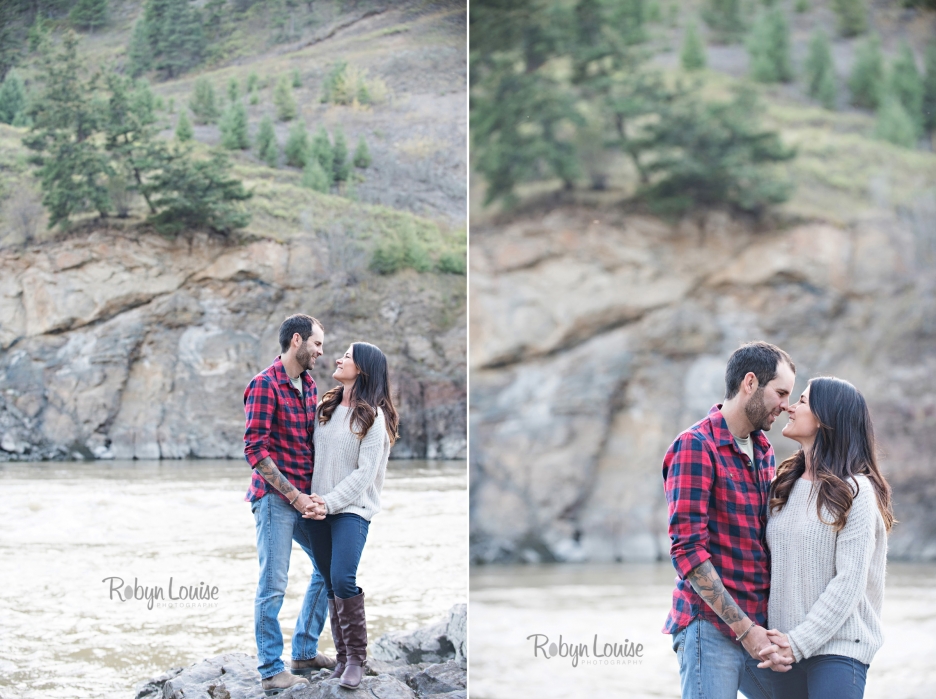 victoria-and-johnny-engagement-hound-dogs-bulldogs-lab-rudy-johnson-bridge-robyn-louise-photography0005