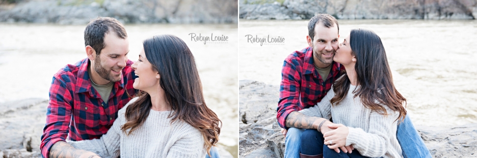 victoria-and-johnny-engagement-hound-dogs-bulldogs-lab-rudy-johnson-bridge-robyn-louise-photography0008