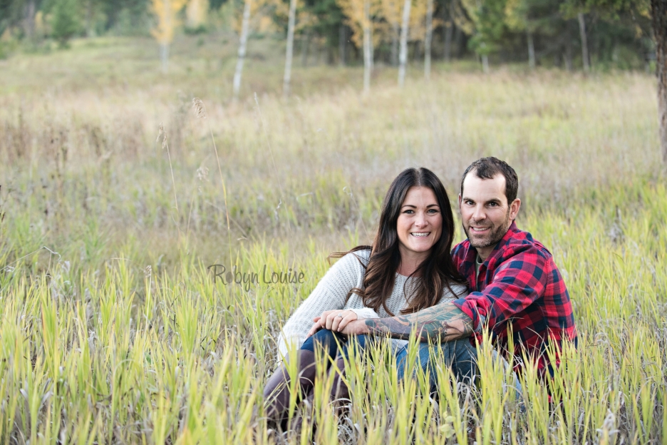 victoria-and-johnny-engagement-hound-dogs-bulldogs-lab-rudy-johnson-bridge-robyn-louise-photography0023