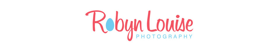 Robyn Louise Photography logo